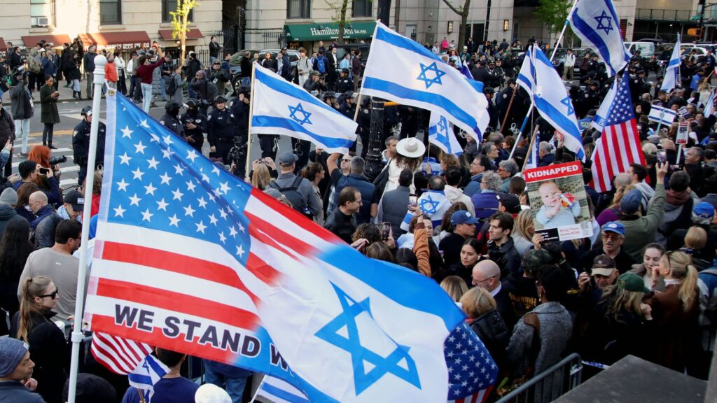 1385407 counterprotest 3gp62v
