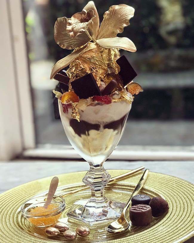1385589 Expensive Desserts