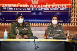 जम्मू-कश्मीर में सुरक्षा बढ़ाने के लिए पुलिस और CRPF की अहम बैठक