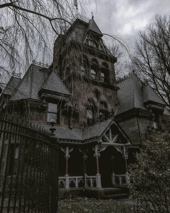 1386350 Haunted Places