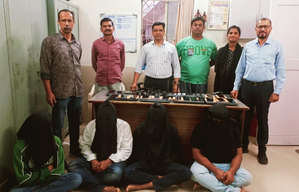 मुंबई : अमेरिकी नागरिकों को ठगने वाले कॉल सेंटर का भंडाफोड़, चार गिरफ्तार