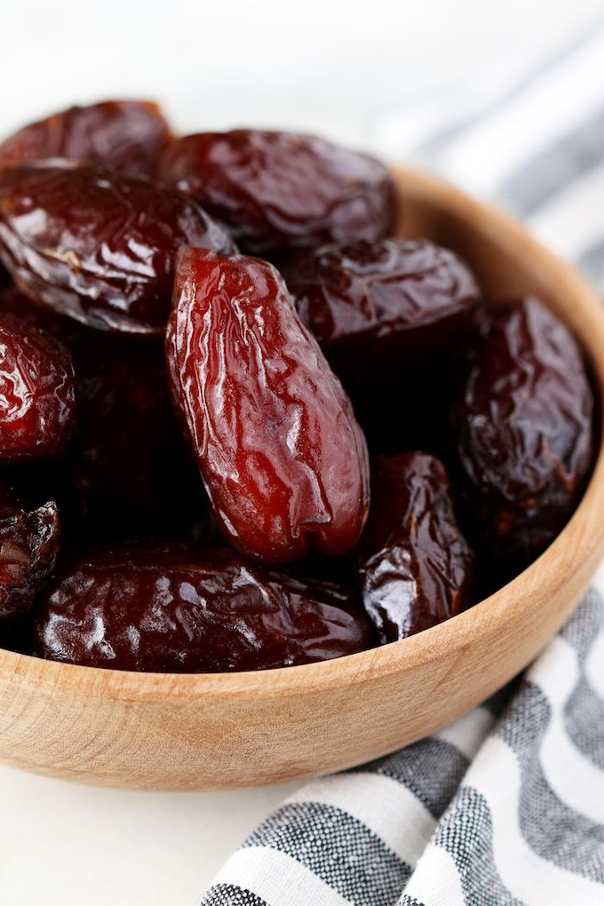 1386686 dates 1