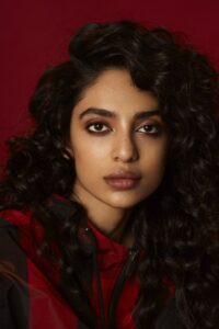 Sobhita Dhulipala Skin Care Tips: शोभिता के स्किन केयर Routine में घी और नारियल तेल शामिल