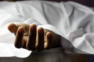 उत्तर प्रदेश में पेड़ से लटका मिला 12 साल का बच्चा