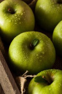 Green Apple Benefits: सुबह खाली पेट खाएं हरा सेब, मिलेंगे कई स्वास्थ्य लाभ