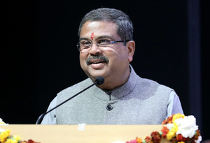 NEP में मातृभाषा को बढ़ावा, Tamilnadu में तमिल ही मुख्य भाषा: Dharmendra Pradhan