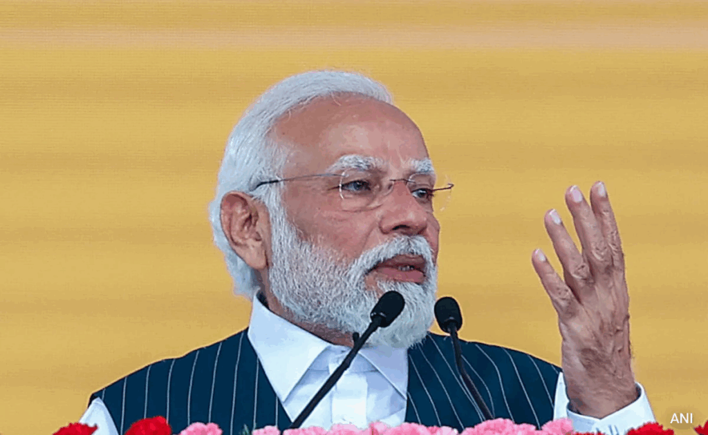 1387797 PM Modi 2