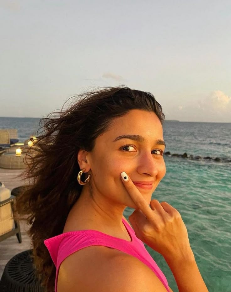 1388048 Alia Bhatt skin 4