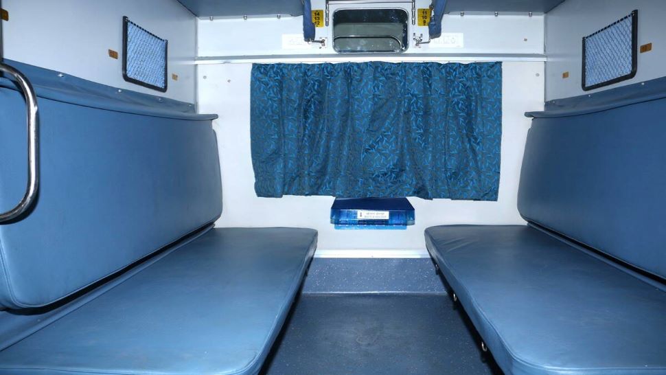1388306 train
