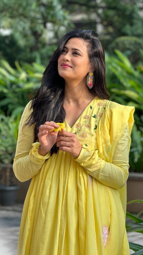 1388340 shweta.tiwari169985466132349378277449069511343411903