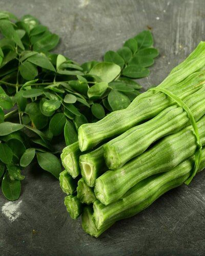 1388409 Moringa Leaves