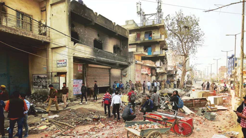 1388555 delhiriots 4col