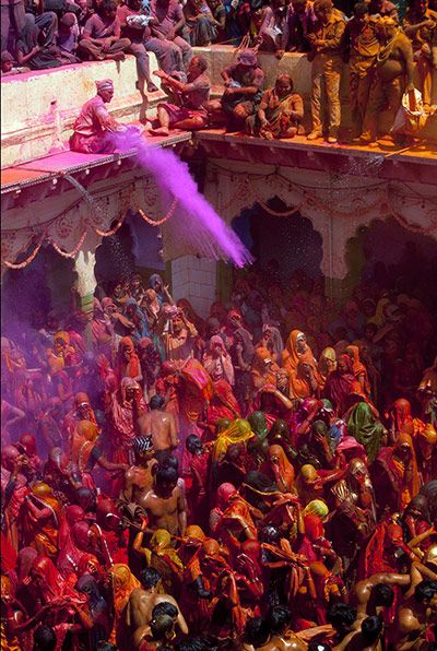 1388609 Holi the Hindu festival of colour in pictures