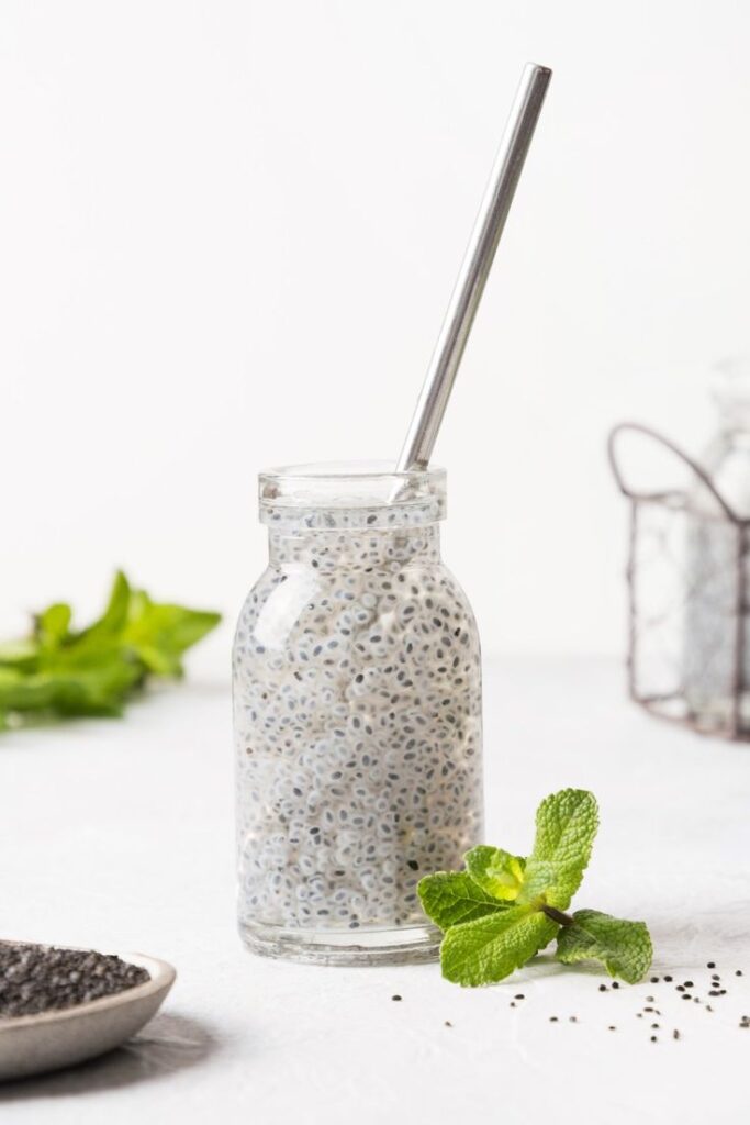 1389016 Chia seeds water