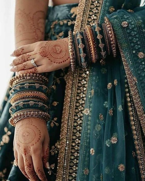 1389036 Bangle Designs