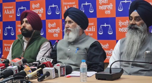 ‘पंजाब में कर्फ्यू जैसे हालात, किसानों को दबाने में जुटी सरकार’, अकाली दल नेता दलजीत चीमा