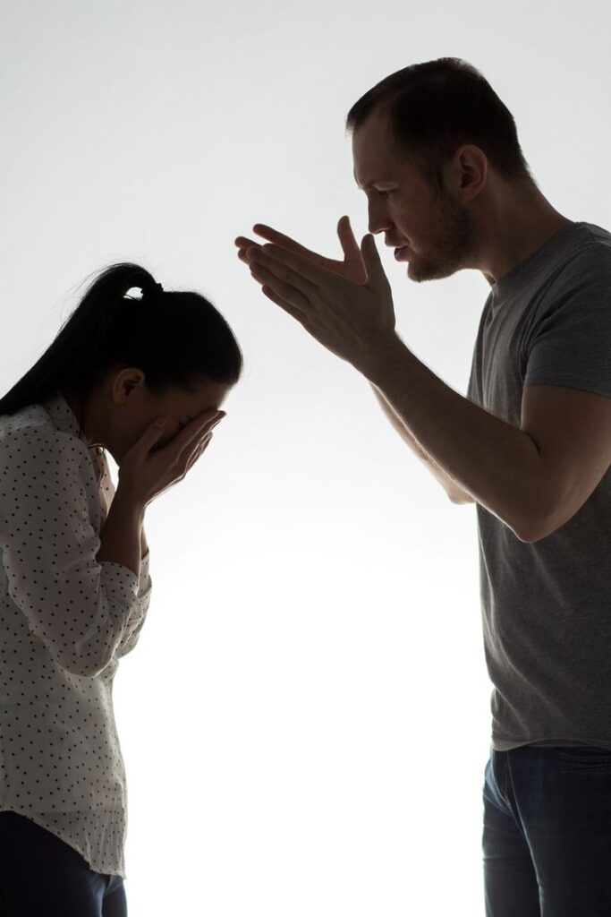 1389632 8 Clear Signs He is Not Sorry For Hurting You 1