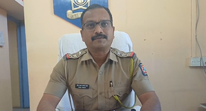 Maharashtra: वाशिम में 10वीं की छात्राओं से छेड़छाड़, शिक्षक पर मामला दर्ज