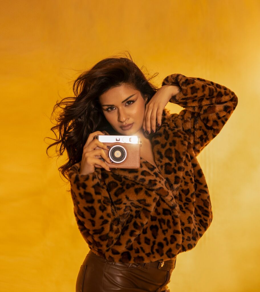 1390735 avneetkaur13173001851034879705310838465311797720972