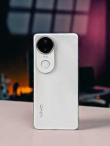 VIVO ने लॉन्च किया शानदार V50E स्मार्टफोन, जानिए कीमत और फीचर्स