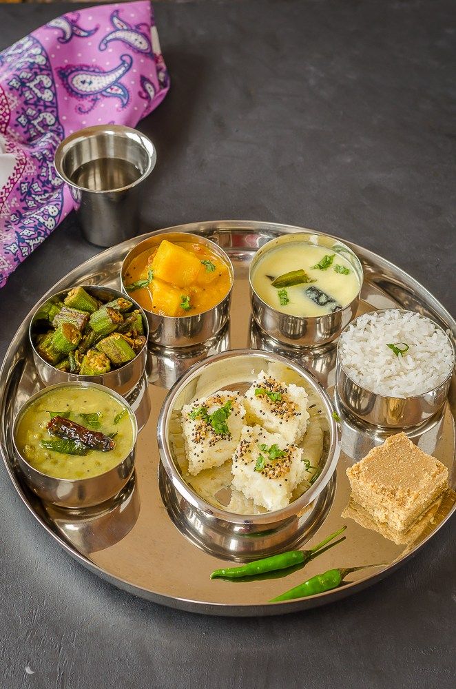 1391357 Gujarati Dishes