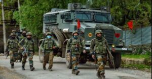 जम्मू-कश्मीर: बट्टल में सेना के काफिले पर हमले के बाद एक आतंकवादी ढ़ेर, दो फरार