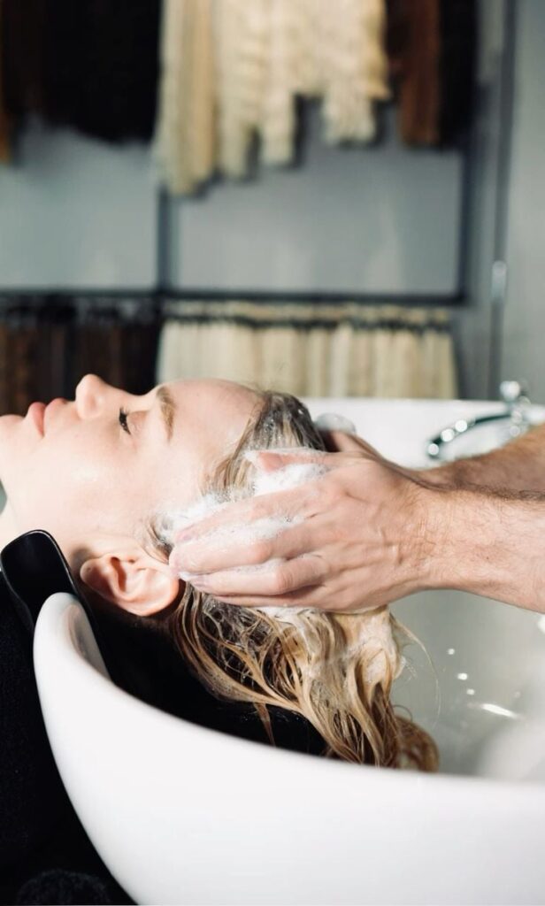 1391589 Hair Spa