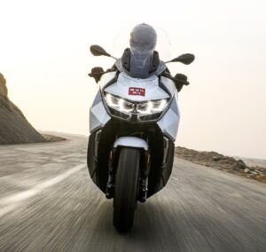 BMW C 400 GT Scooter: जानिए कीमत और फीचर