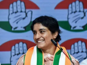 विनेश फोगाट खोलेंगी अंतरराष्ट्रीय खेल अकादमी, हरियाणा सरकार से मिली 4 करोड़ की राशि
