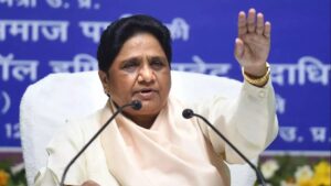 मायावती ने नेता प्रतिपक्ष राहुल गांधी की वक्फ बिल पर चुप्पी पर उठाया सवाल