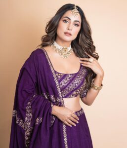 Purple Colour Lehenga Designs: वेडिंग सीज़न में पर्पल कलर के इन लहंगों को करें रीक्रिएट