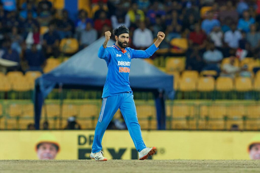 1392554 Ravindra Jadeja 465