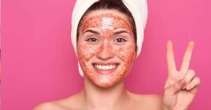 Festive Season में बढ़ाना चाहते चेहरे का ग्लो, ड्राई करें घर पर बने 8 Face Scrub