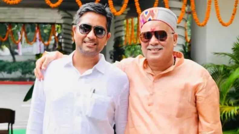 1392987 Bhupesh Baghel and Chaitanya Baghel