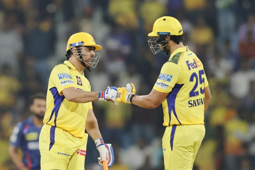 1394484 MS Dhoni and Shivam Dube