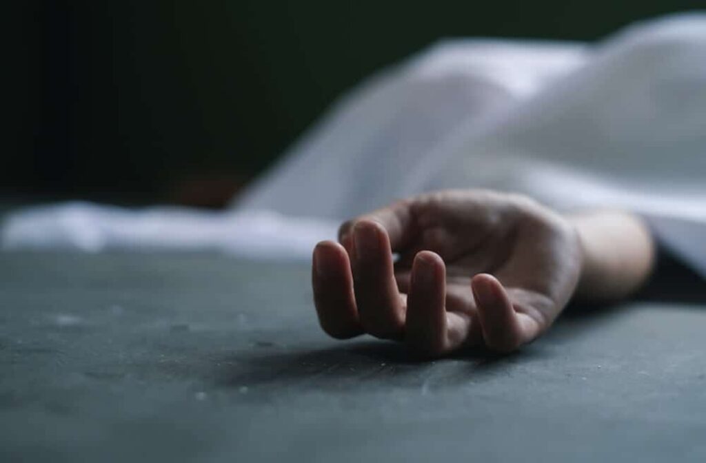 1394501 dead body not discovered for days