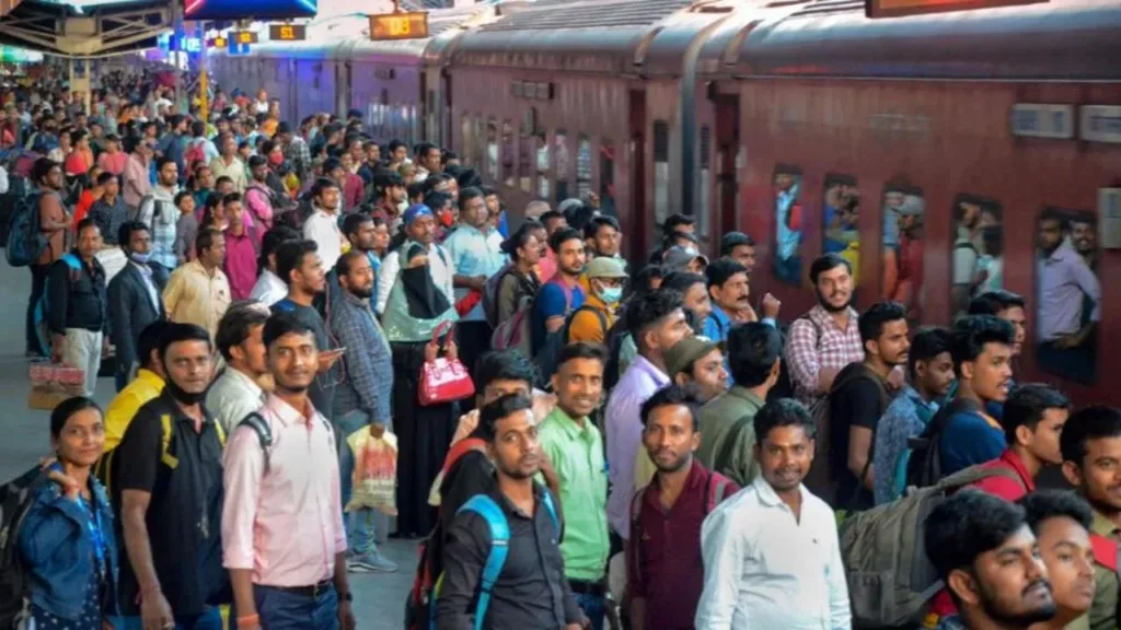 1394504 chhath special train