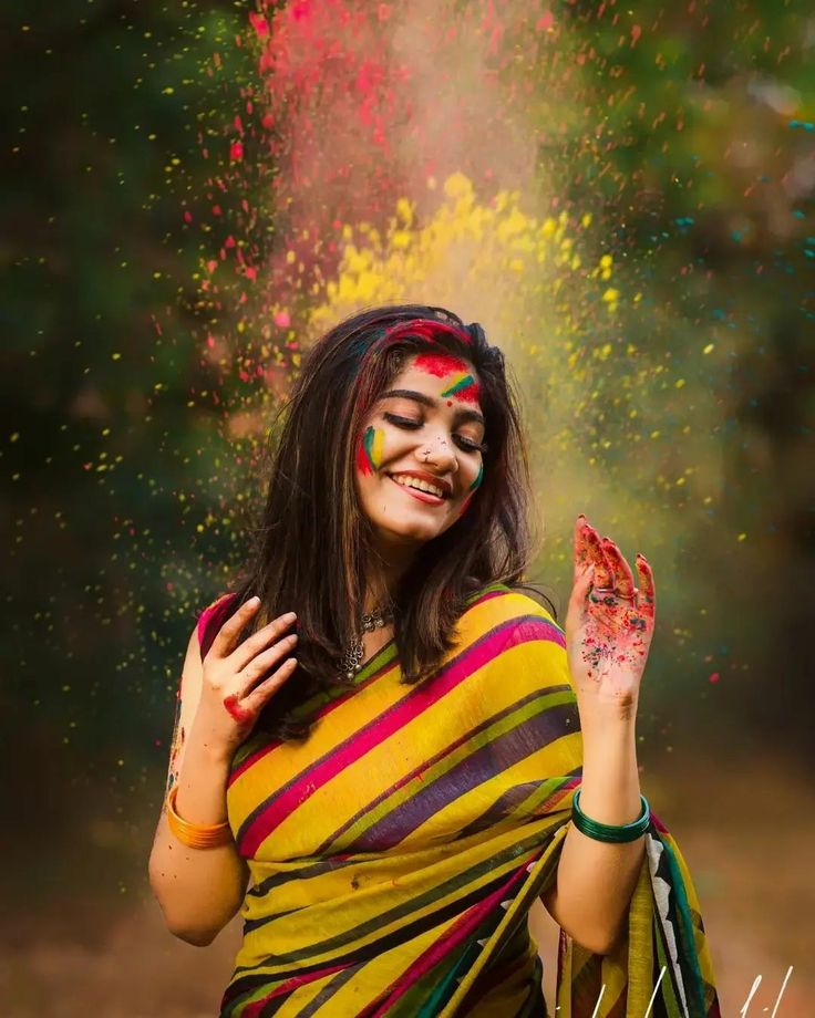 1395638 holi hair