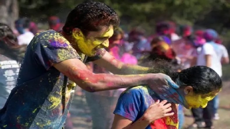 1395693 Holi 2025 3
