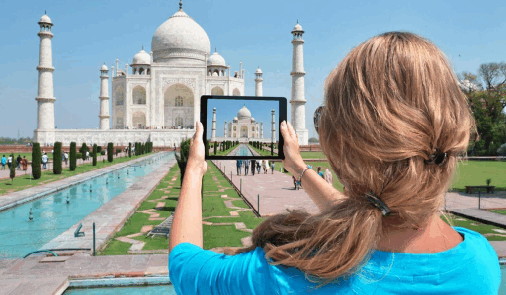 1395872 Tour and Travel