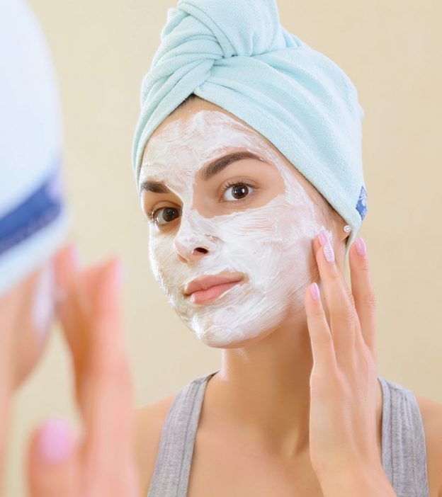 1395961 Yogurt Face Mask