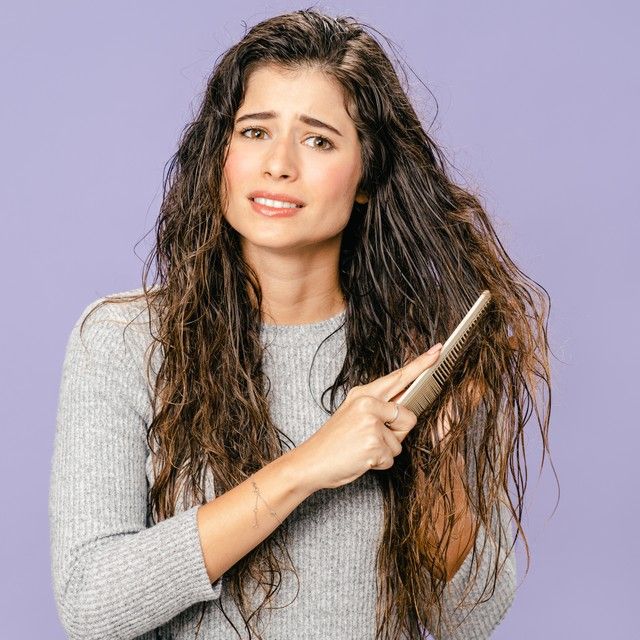 1396029 frizzy hair