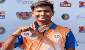 गुरु काशी विश्वविद्यालय के Rishabh Yadav ने World Cup में लहराया तीरंदाजी का परचम