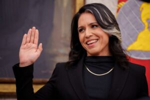 भारत आईं Tulsi Gabbard, Ajit Doval के साथ की बैठक