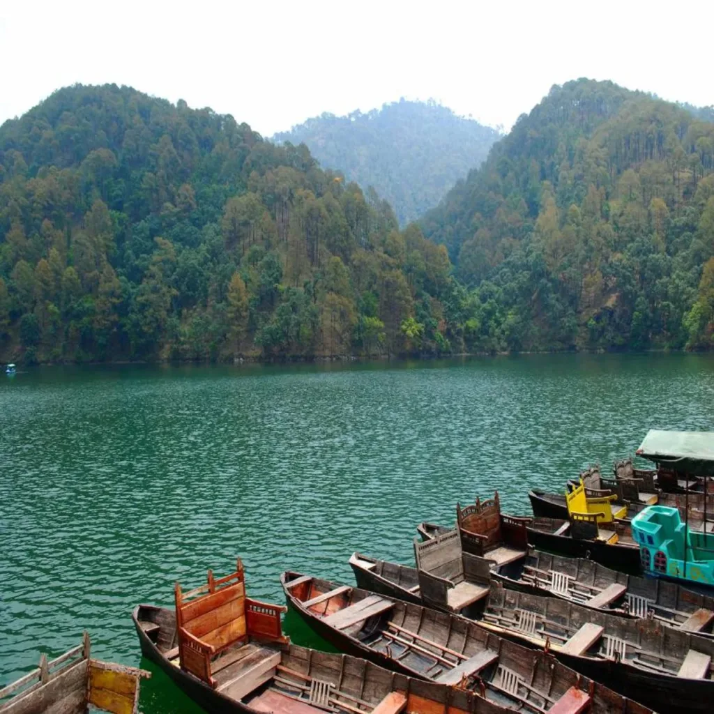 1397966 Indian lake