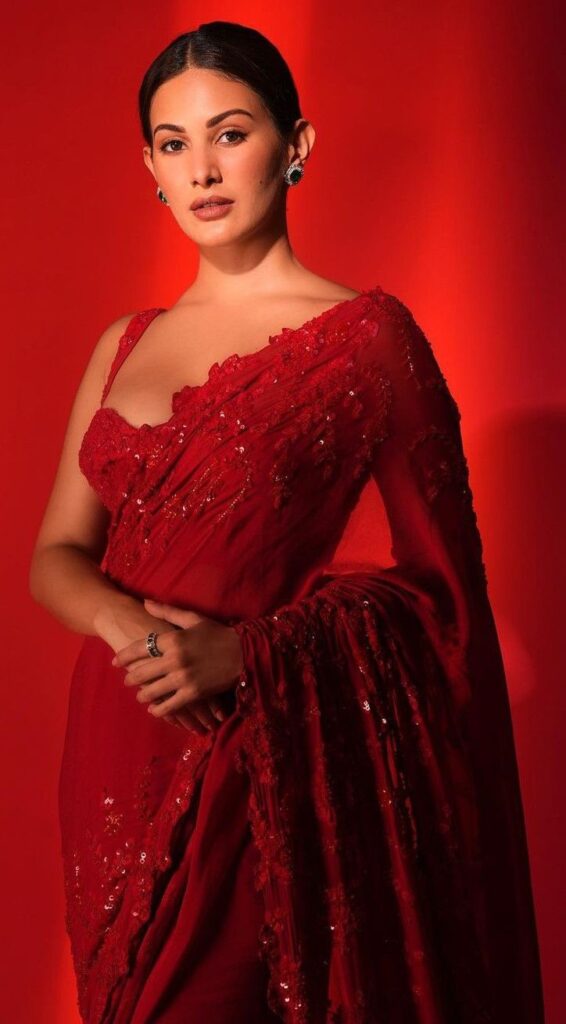 1398370 Red Sarees