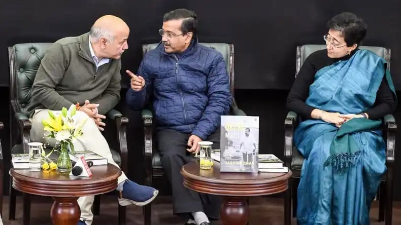 1398611 Arvind Kejriwal Atishi and Sisodiya