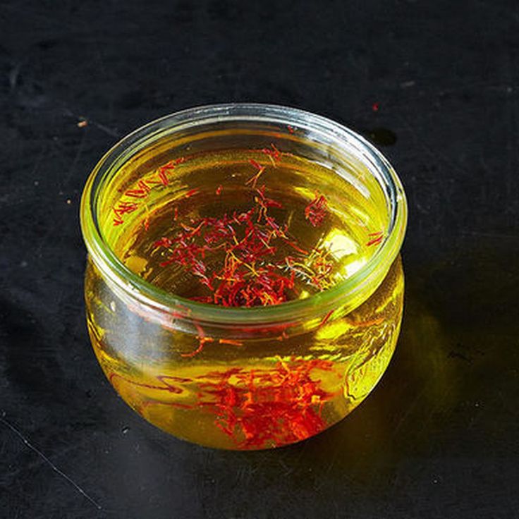 1399384 Saffron water