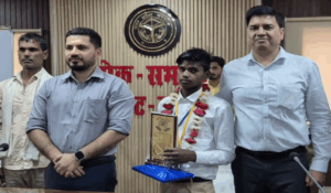 रात में मजदूरी कर दिन में पढ़ा ये बच्चा, आजादी के बाद पहली बार बारबंकी में किसी ने पास की 10वीं