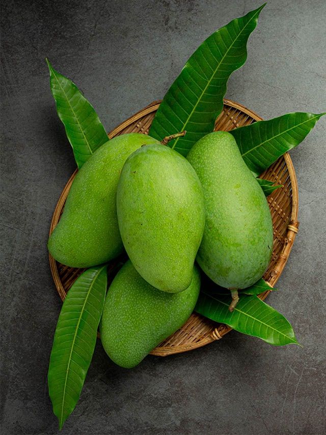1399838 Raw mango